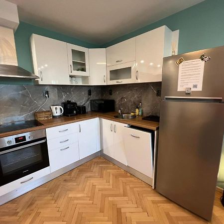 Al Malina 3Bdr Family Apt With Parking Space Near Airport And Iec Sofia Exterior photo