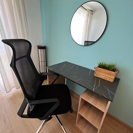 Al Malina 3Bdr Family Apt With Parking Space Near Airport And Iec Sofia Exterior photo